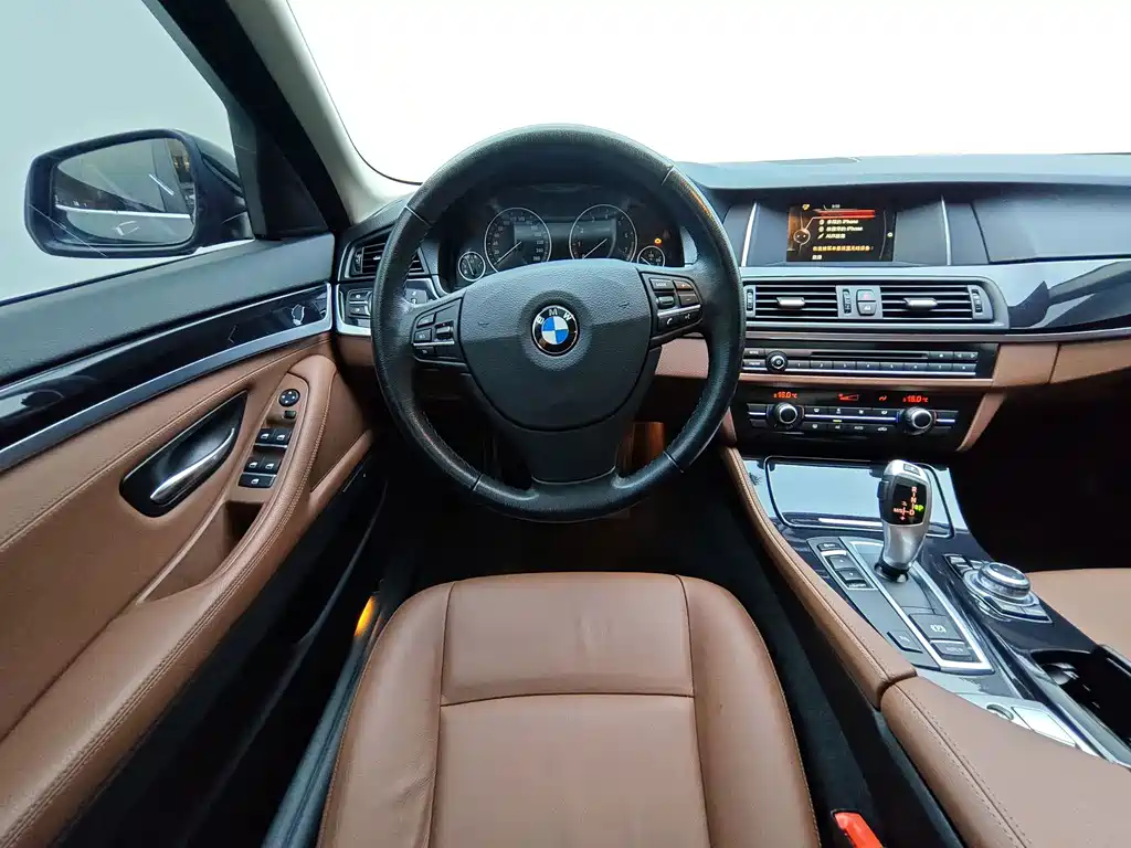 BMW 5 Series (Import) — миниатюра 9