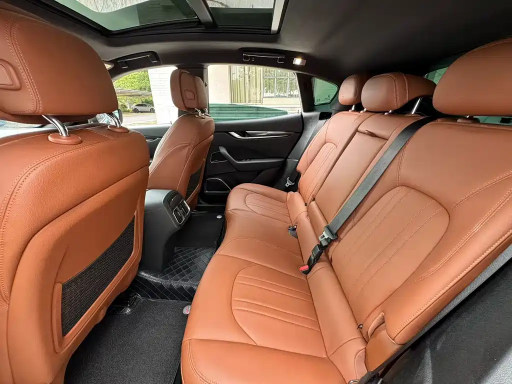 Maserati Levante — миниатюра 9