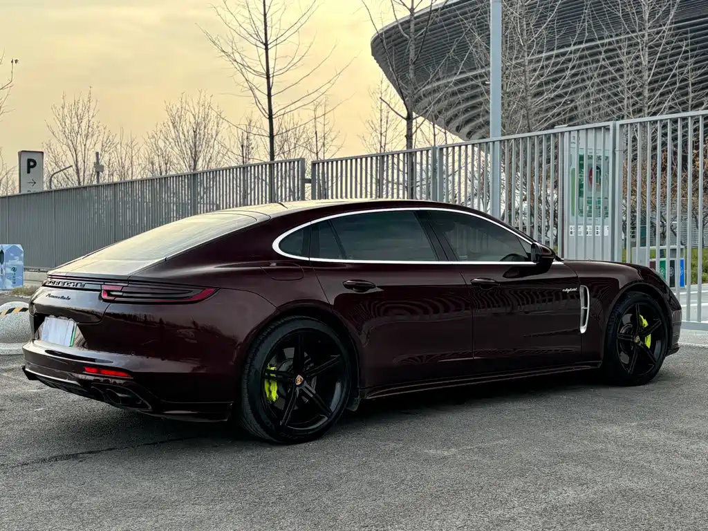 PORSCHE PANAMERA NEW ENERGY