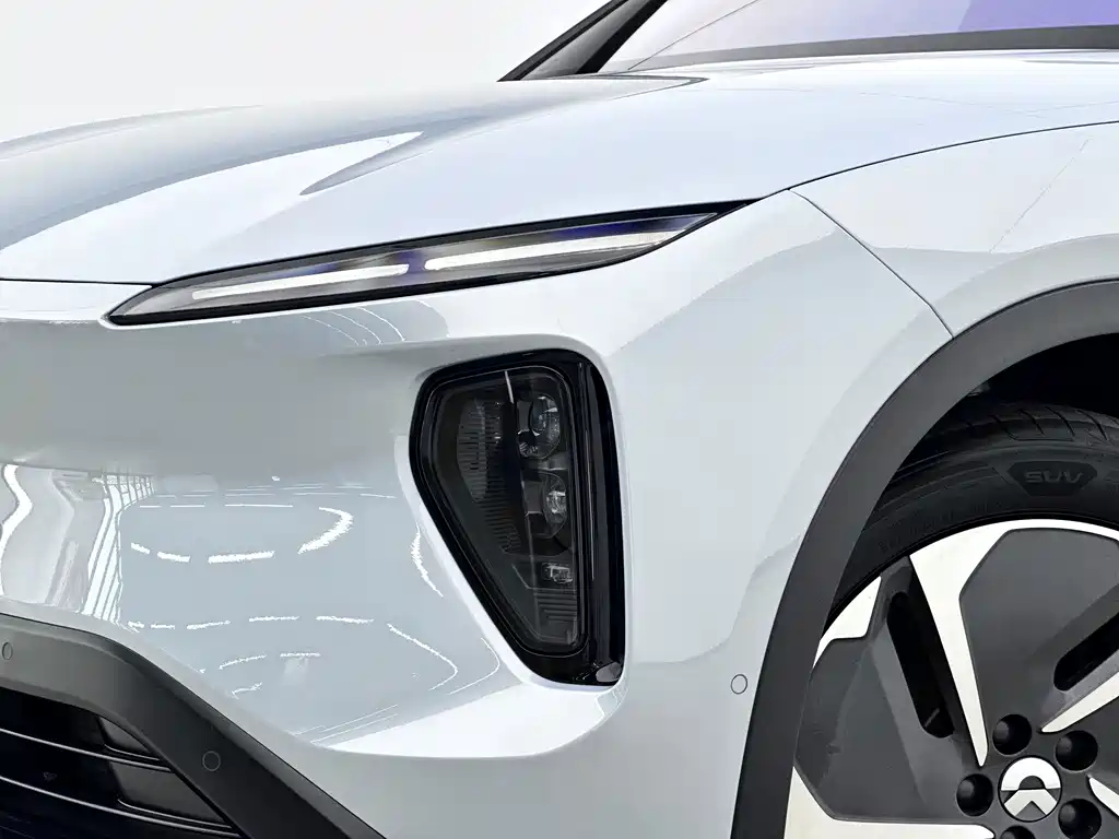 NIO ES6 — миниатюра 10