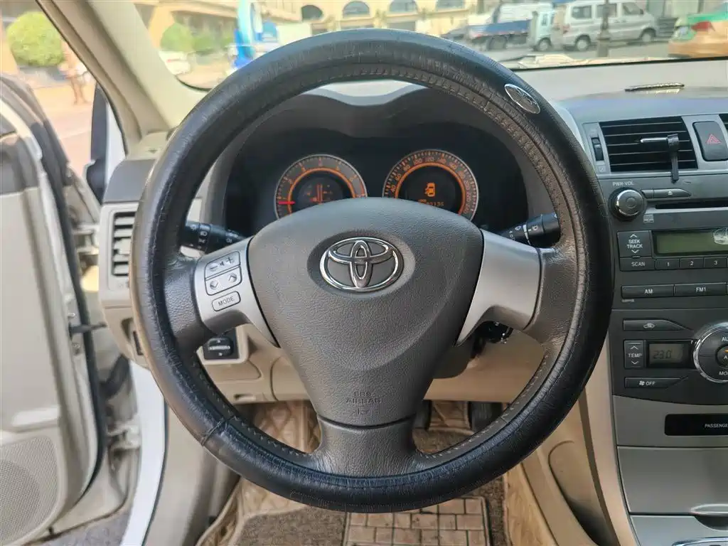 Toyota Corolla — миниатюра 8