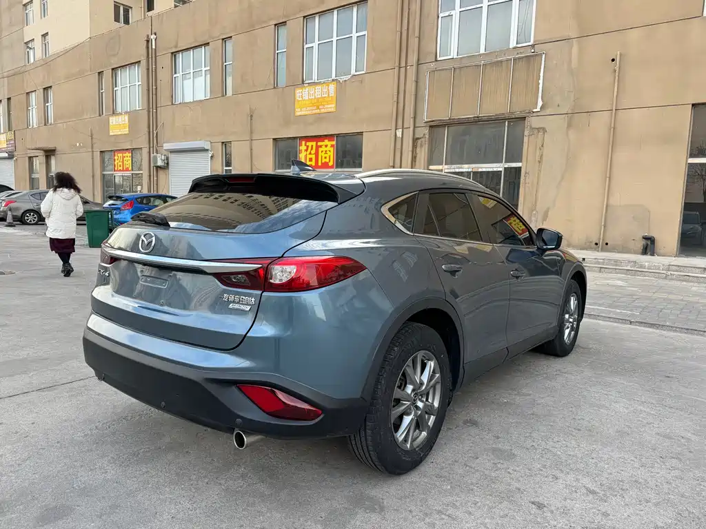 MAZDA CX 4