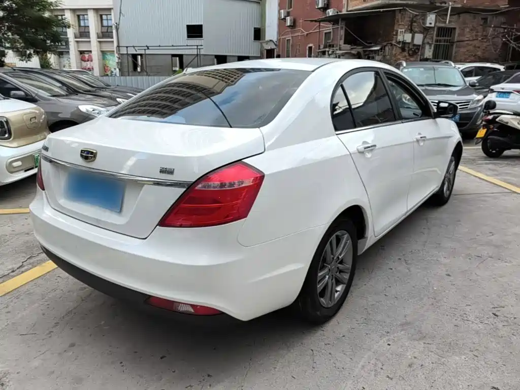 Geely Emgrand — миниатюра 7