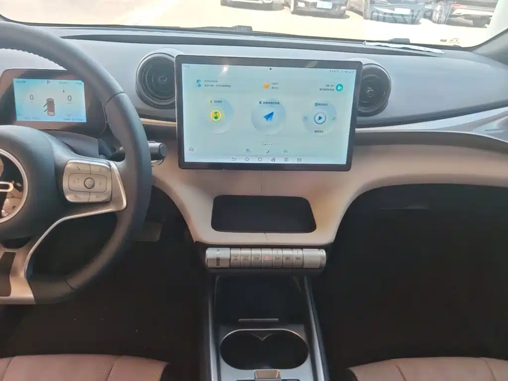 BYD Dolphin — миниатюра 13