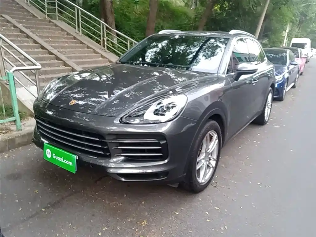Porsche Cayenne 2021