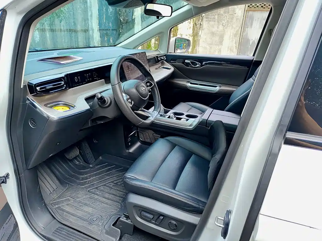GAC Motor 传祺E8 PHEV — миниатюра 7
