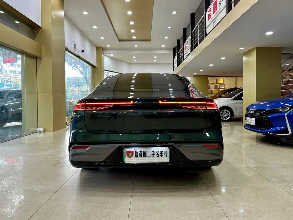 GEELY GALAXY GALAXY SPARKLE 8