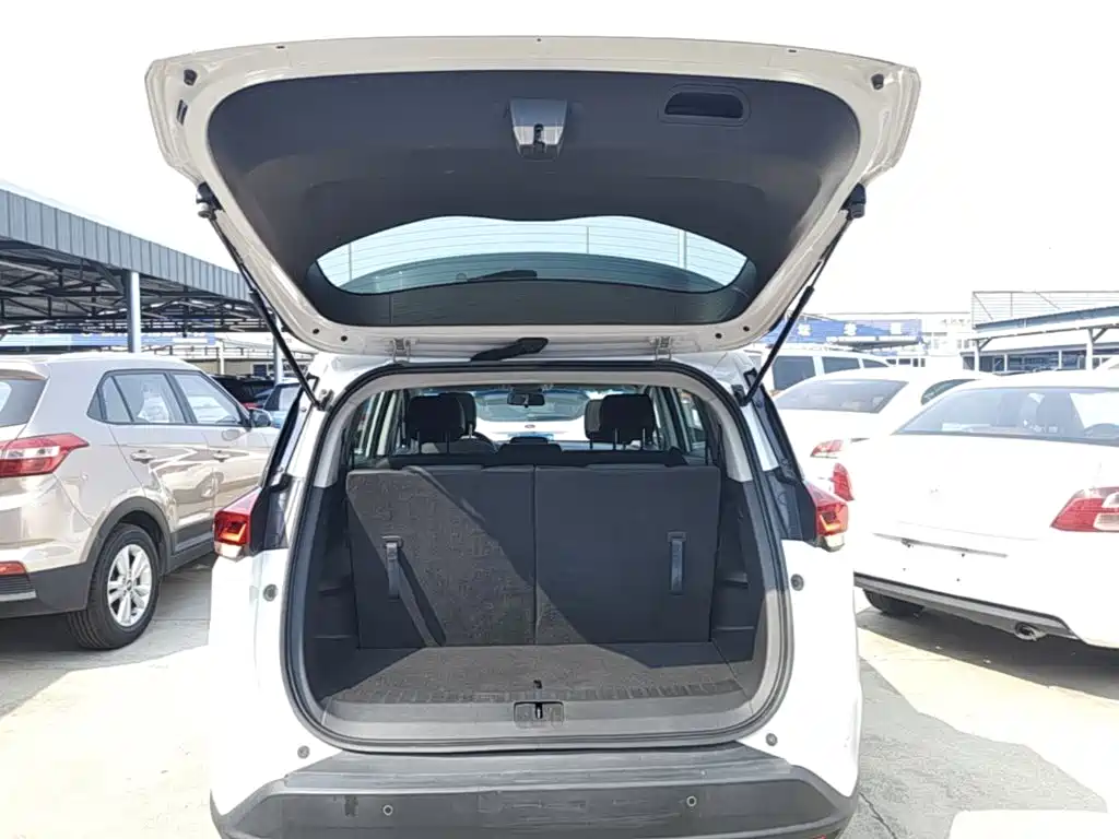 Chevrolet Volando — миниатюра 19