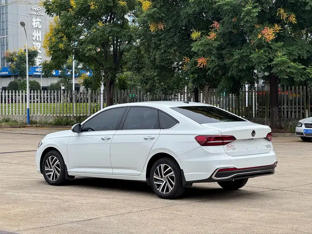 Volkswagen Lavida — миниатюра 9