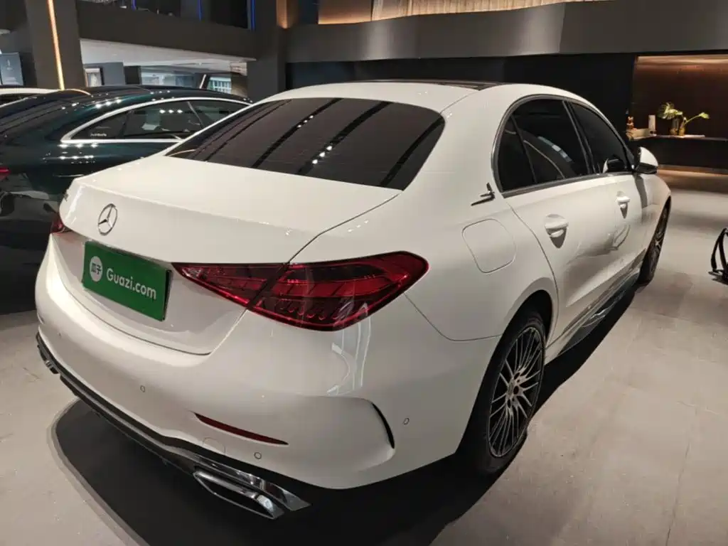 Mercedes-Benz C-Class — миниатюра 7