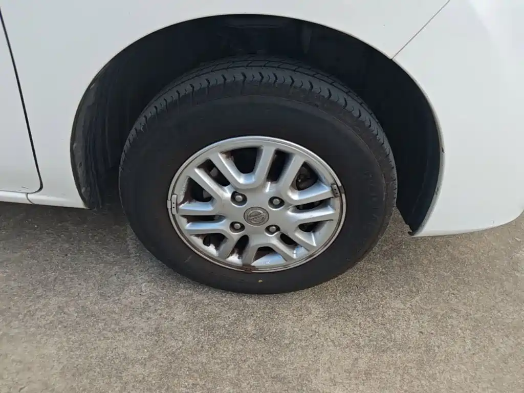 Nissan NV200 — миниатюра 12