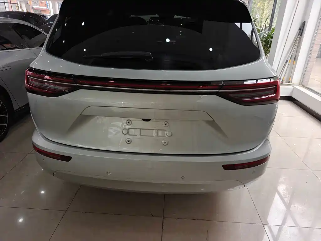 AITO AITO M7 — миниатюра 9