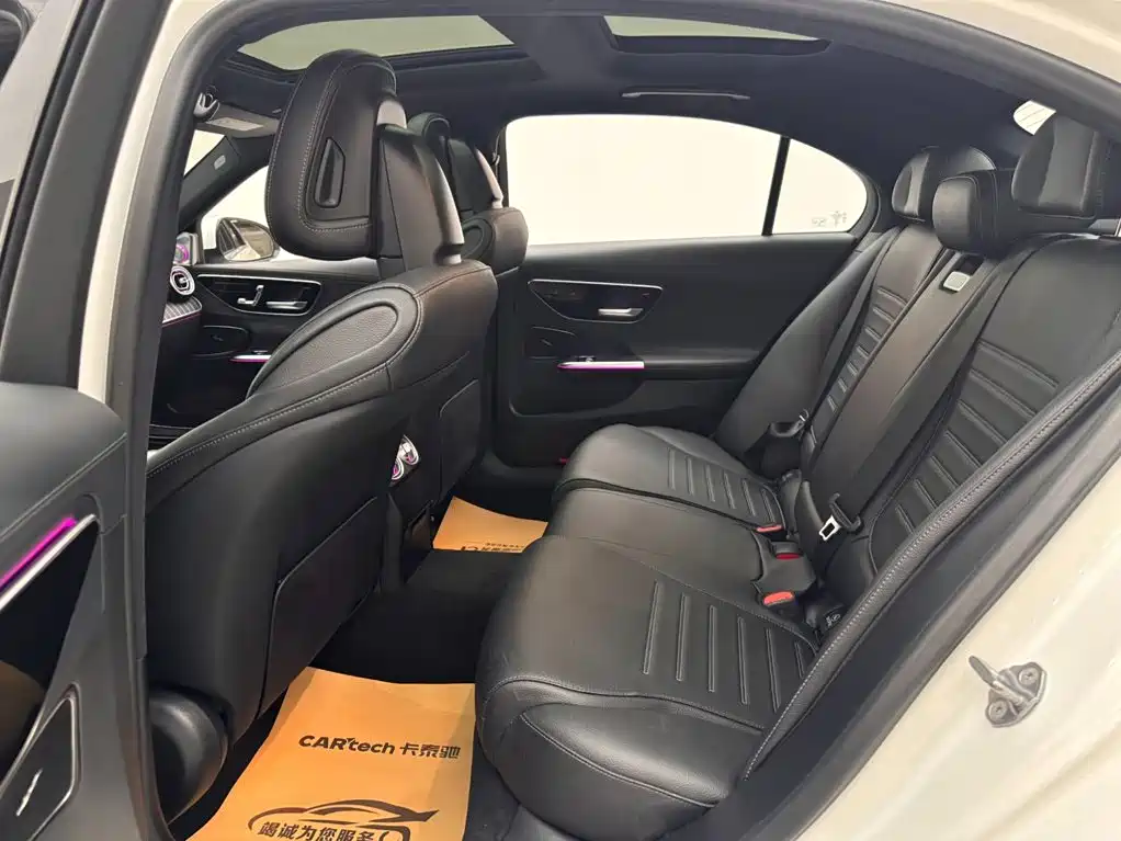 Mercedes-Benz C-Class — миниатюра 9