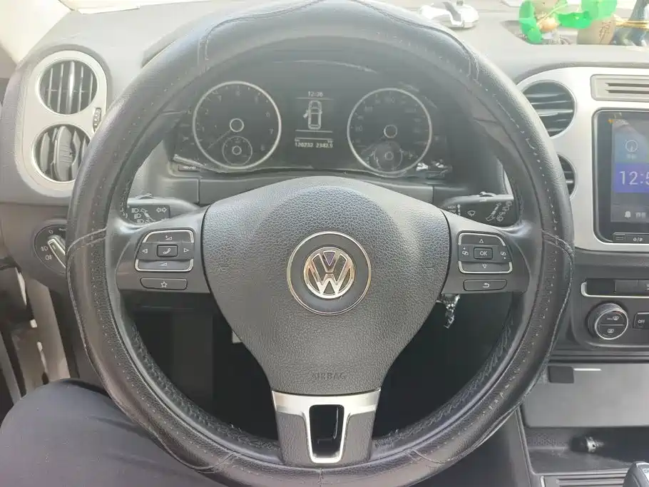 Volkswagen Tiguan — миниатюра 15