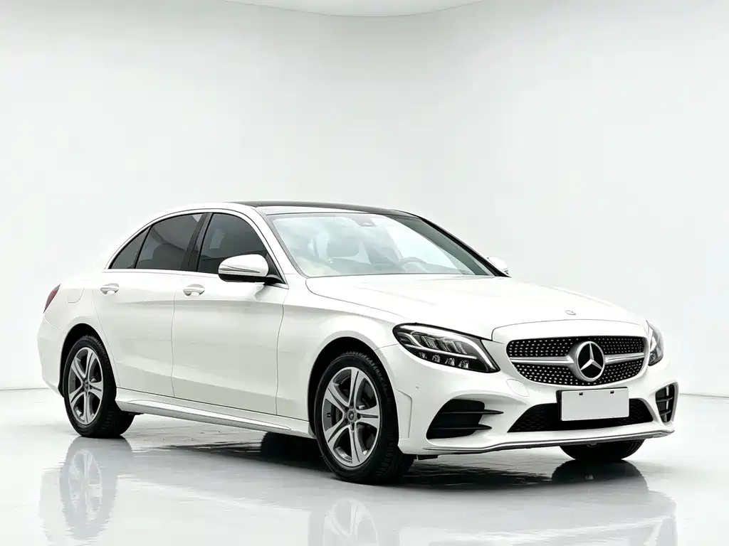 Mercedes-Benz C-Class — миниатюра 3