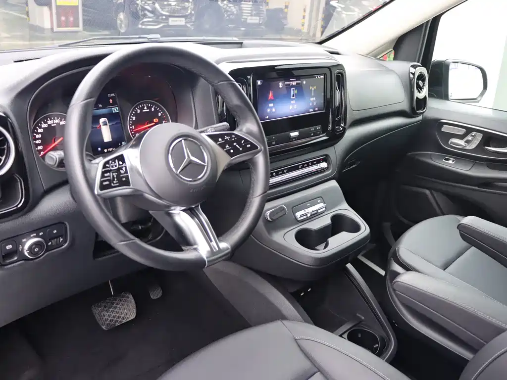 Mercedes-Benz Vito — миниатюра 6
