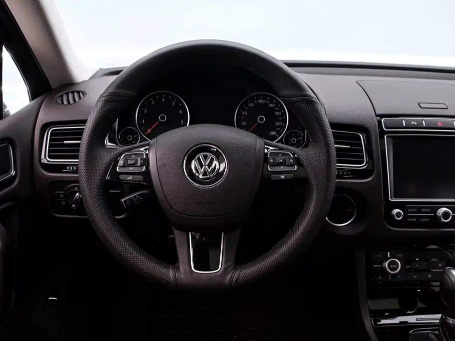 Volkswagen Touareg — миниатюра 7