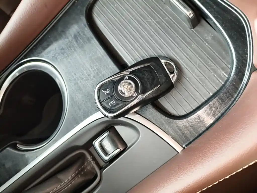 Buick Envision Plus — миниатюра 9