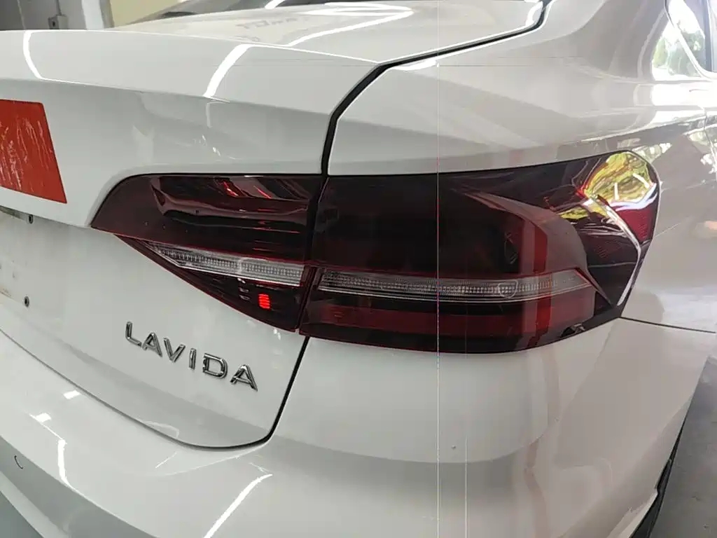 Volkswagen Lavida — миниатюра 8