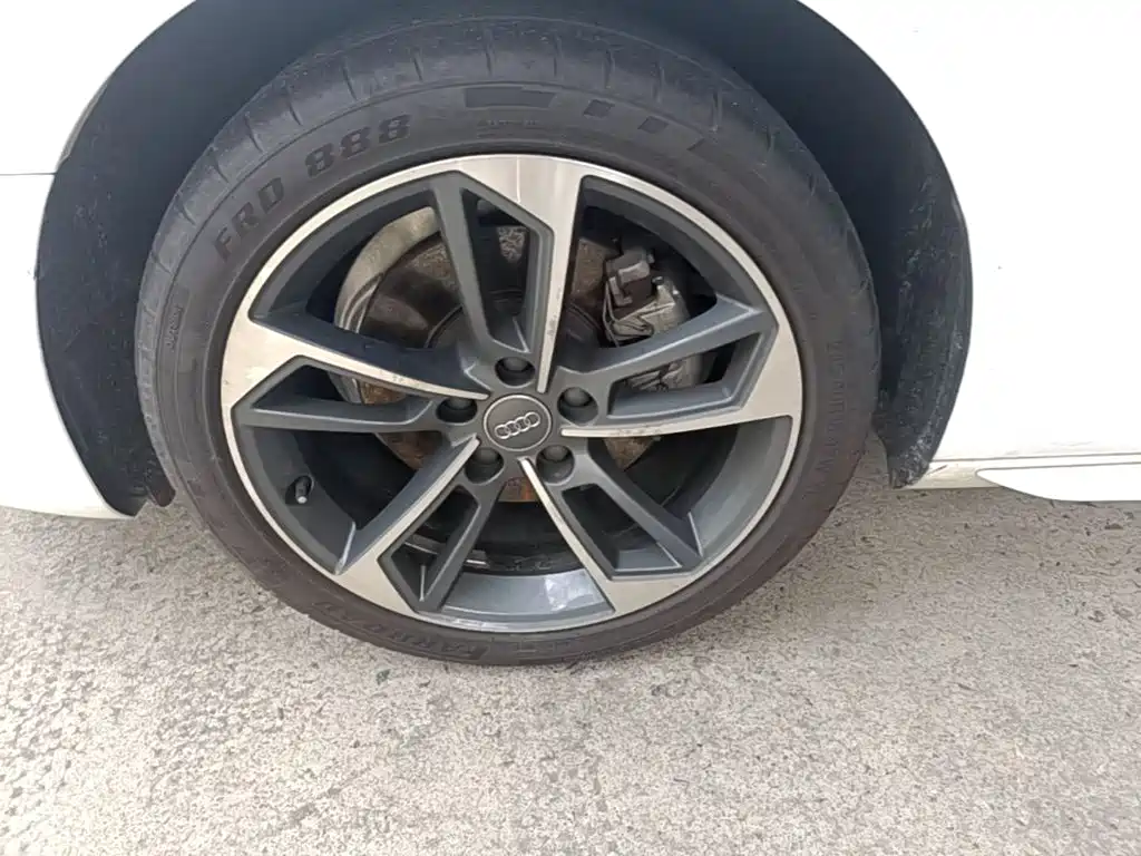 Audi A4L — миниатюра 23