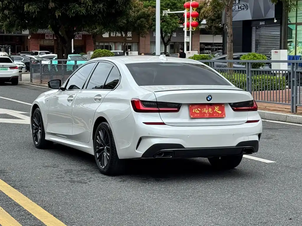 BMW 3 Series — миниатюра 6