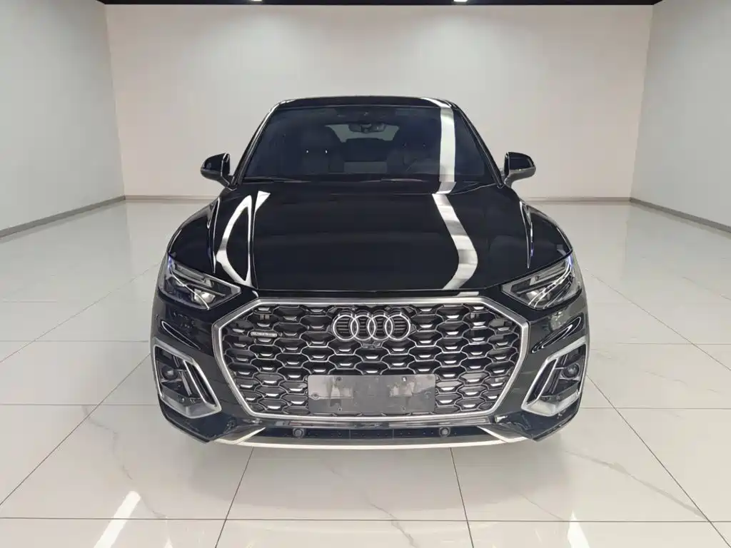 Audi Q5L Sportback — миниатюра 2