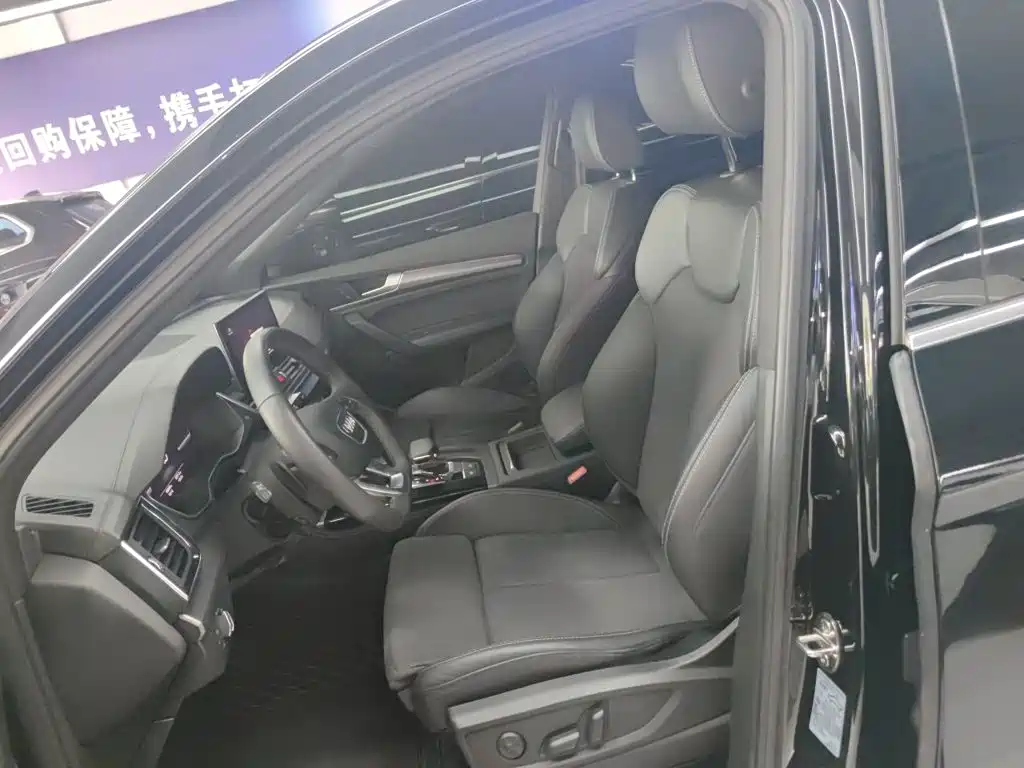 Audi Q5L Sportback — миниатюра 11