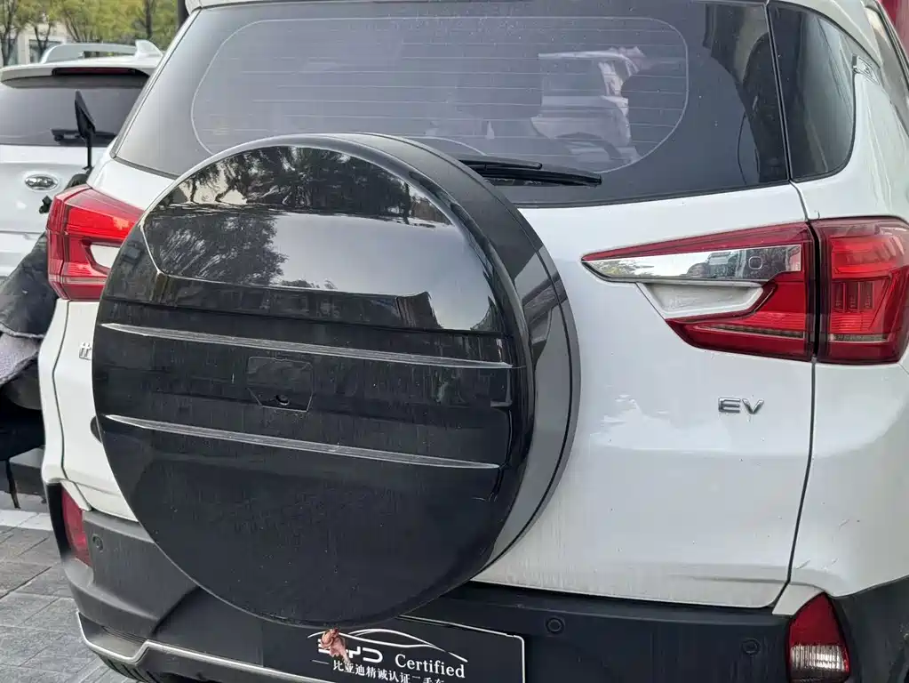 BYD Yuan EV — миниатюра 11