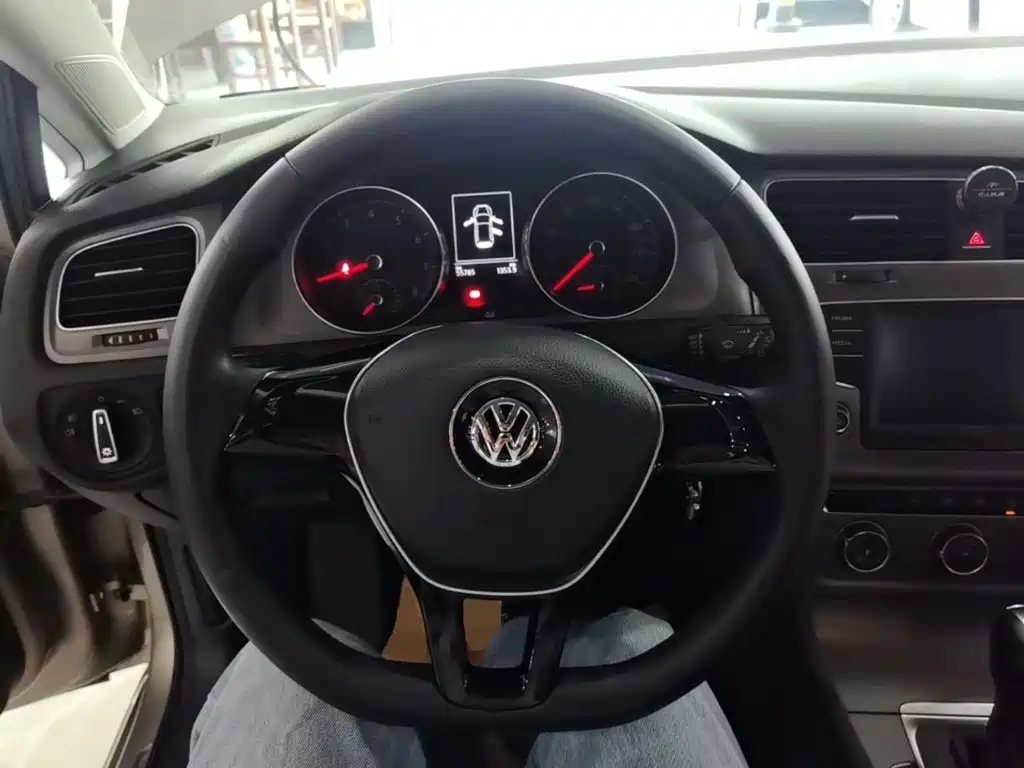 Volkswagen Golf — миниатюра 11
