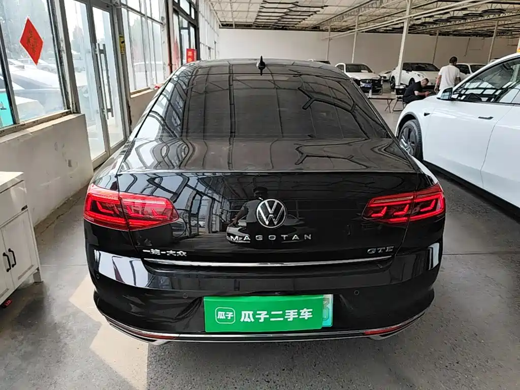 Volkswagen Magotan PHEV — миниатюра 6