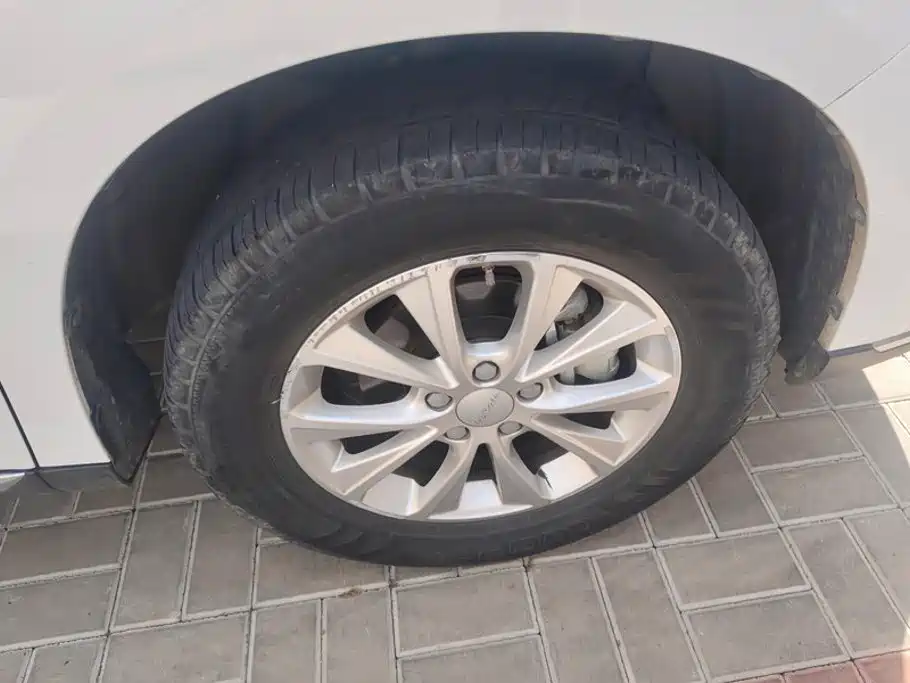 Haval M6 — миниатюра 6