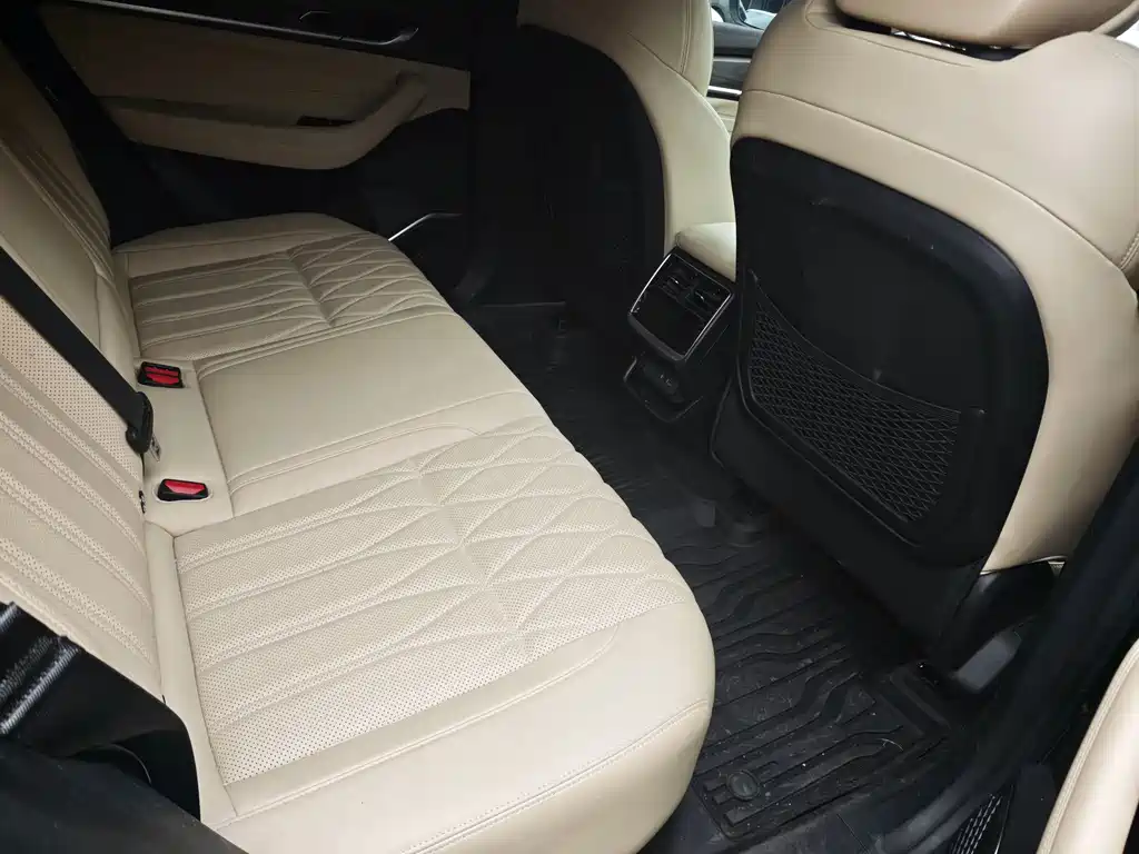 Geely Xingyue L — миниатюра 12