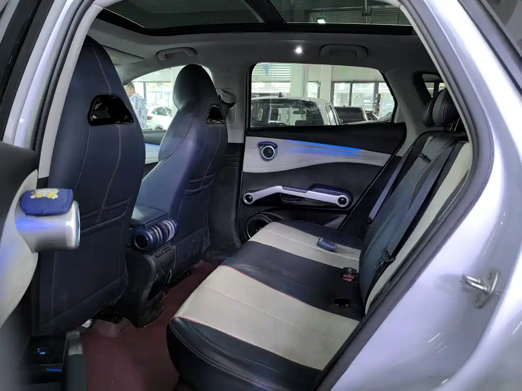 BYD Yuan Plus — миниатюра 11