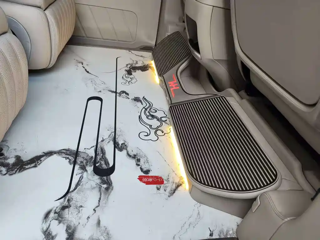 MERCEDES-BENZ V CLASS