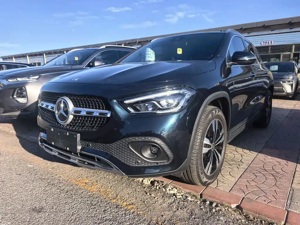 Купить Mercedes-Benz GLA