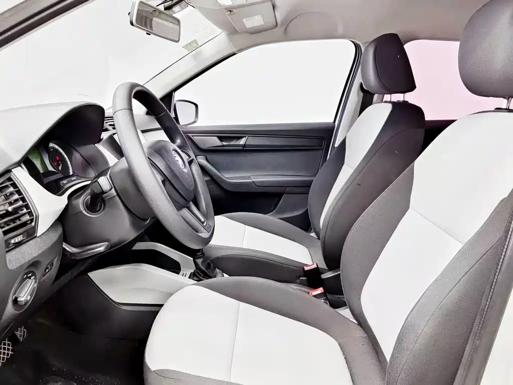 Skoda Fabia — миниатюра 13