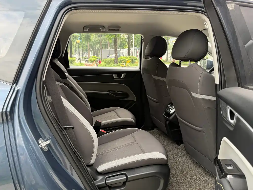 Wuling Victory — миниатюра 12