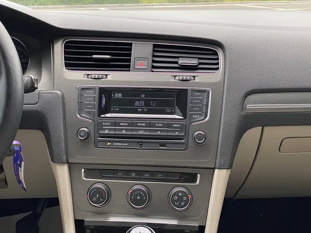 Volkswagen Golf — миниатюра 11