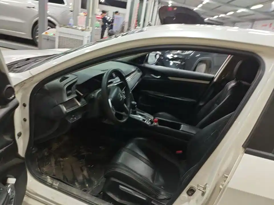 Honda Civic — миниатюра 5