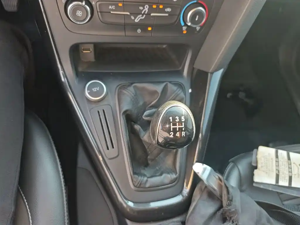Ford Focus — миниатюра 14
