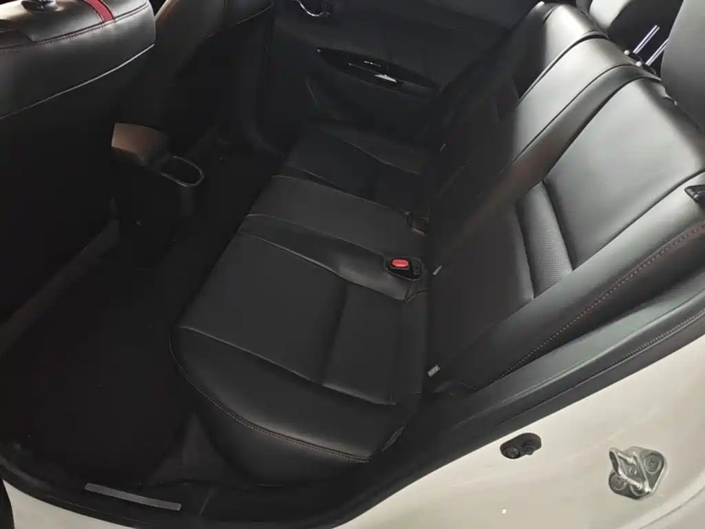 Toyota Yaris L — миниатюра 17