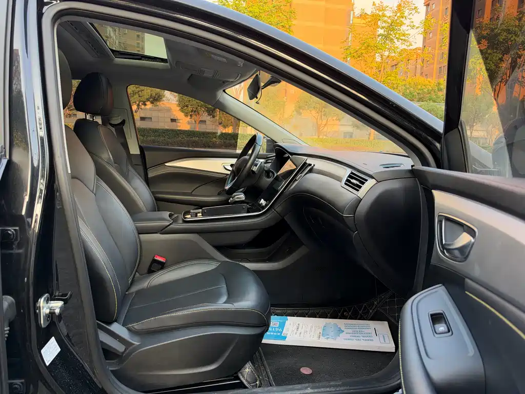 Roewe i6 MAX — миниатюра 6