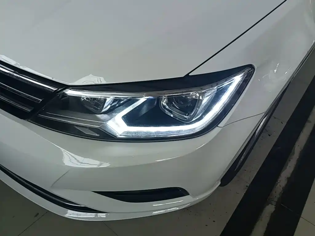 Volkswagen Lamando — миниатюра 24
