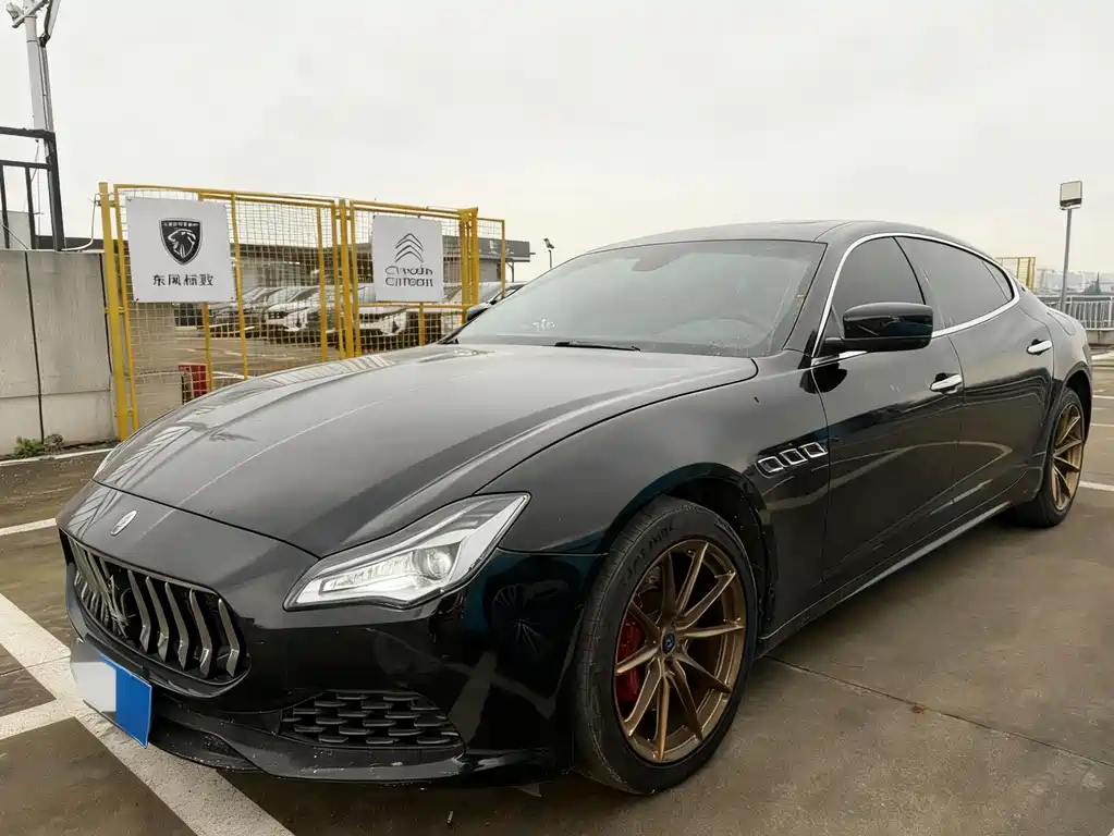 Maserati Quattroporte 2014
