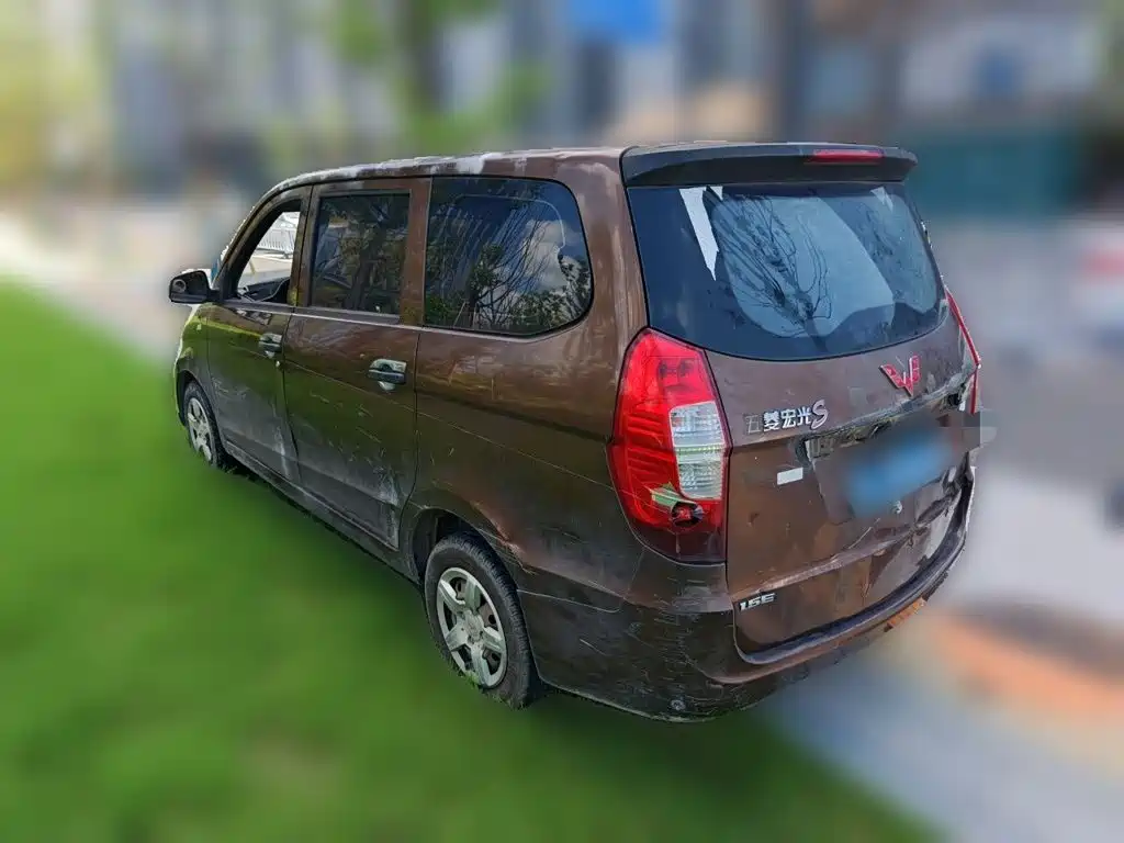 Wuling Hongguang — миниатюра 4