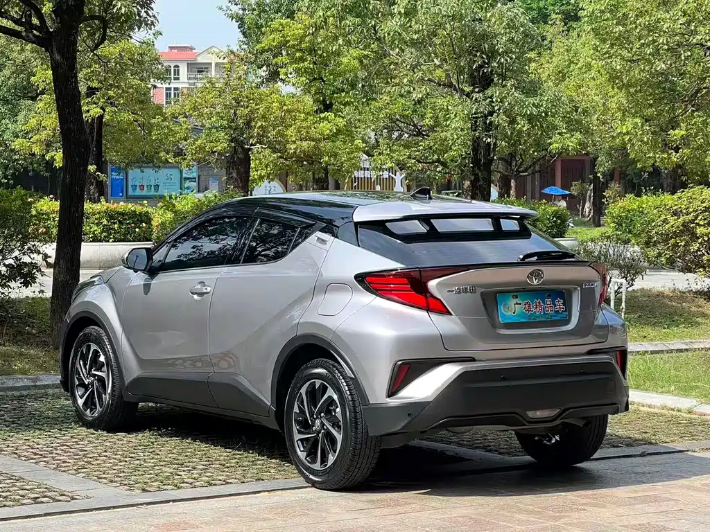 Toyota IZOA — миниатюра 4