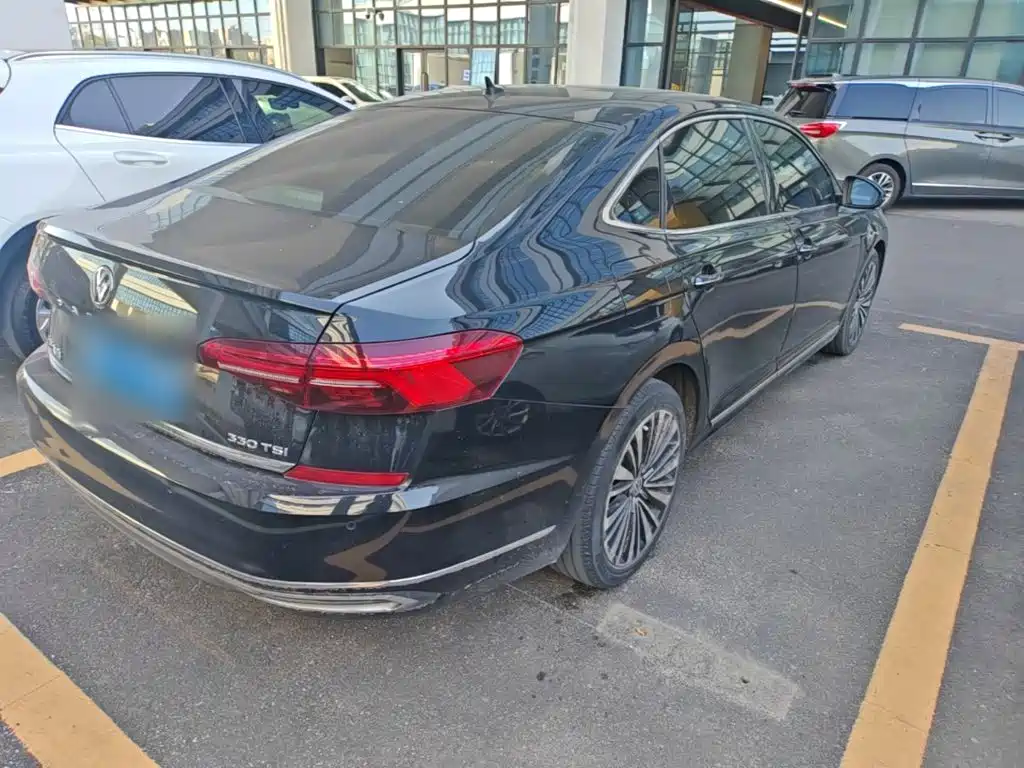 Volkswagen Passat — миниатюра 7