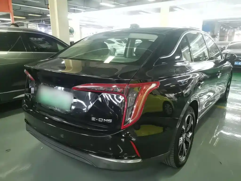 Hongqi Hongqi E-QM5 — миниатюра 7