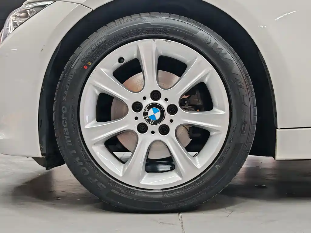 BMW 3 Series — миниатюра 4