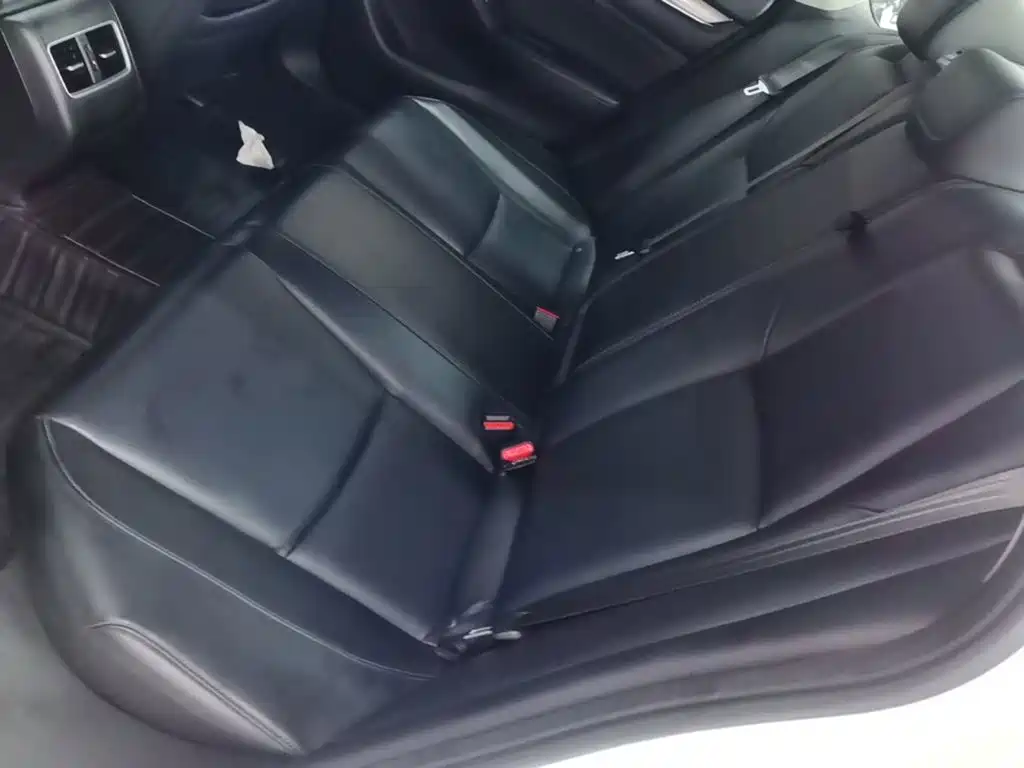 Honda Accord — миниатюра 17